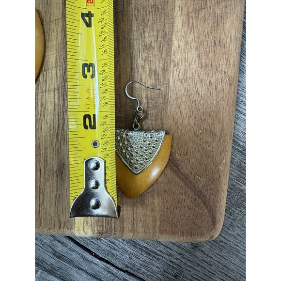 Vintage Bakelite Marbled Yellow Triangular Earrings Vogue Statement Repurposed - Picture 7 of 10